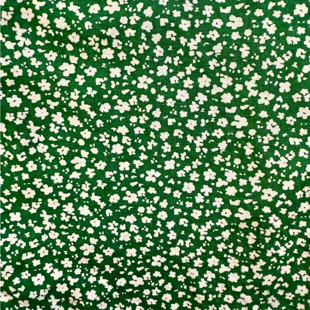 Banana Republic Kelly Green Floral Jumpsuit Size 6 Tall